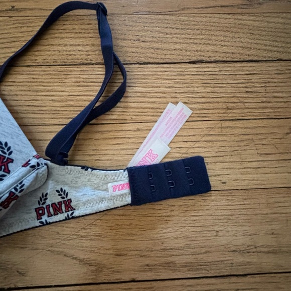 NWOT Victoria’s Secret push up bra bra 34 C light grey / navy - Picture 4 of 6